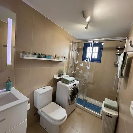 Casaloe Apartment Puerto del Carmen (Lanzarote)